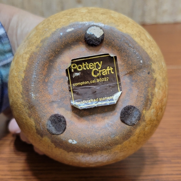 Vintage Pottery Craft Small Vase Glazed in tan with brown stripes - Picture 2 of 3